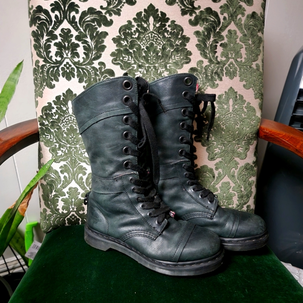 Dr. Marten 1914 Triumph Boots